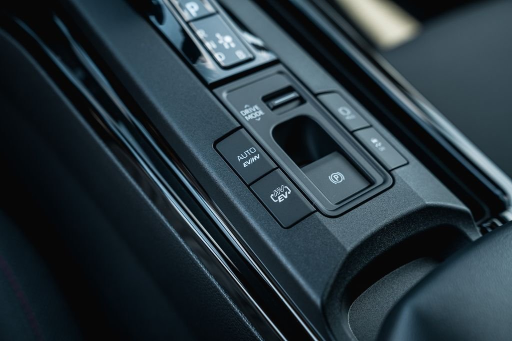 New 2026 Wind Chill Pearl Toyota SE image 18