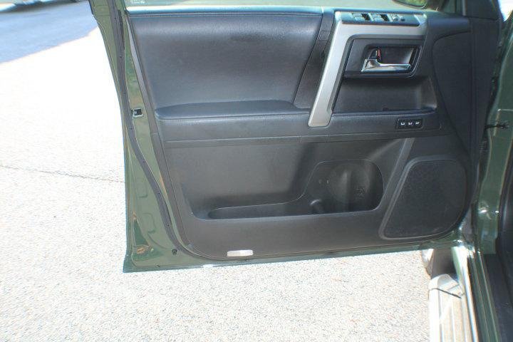 Certified Used 2022 ARMY GREEN Toyota  image 6