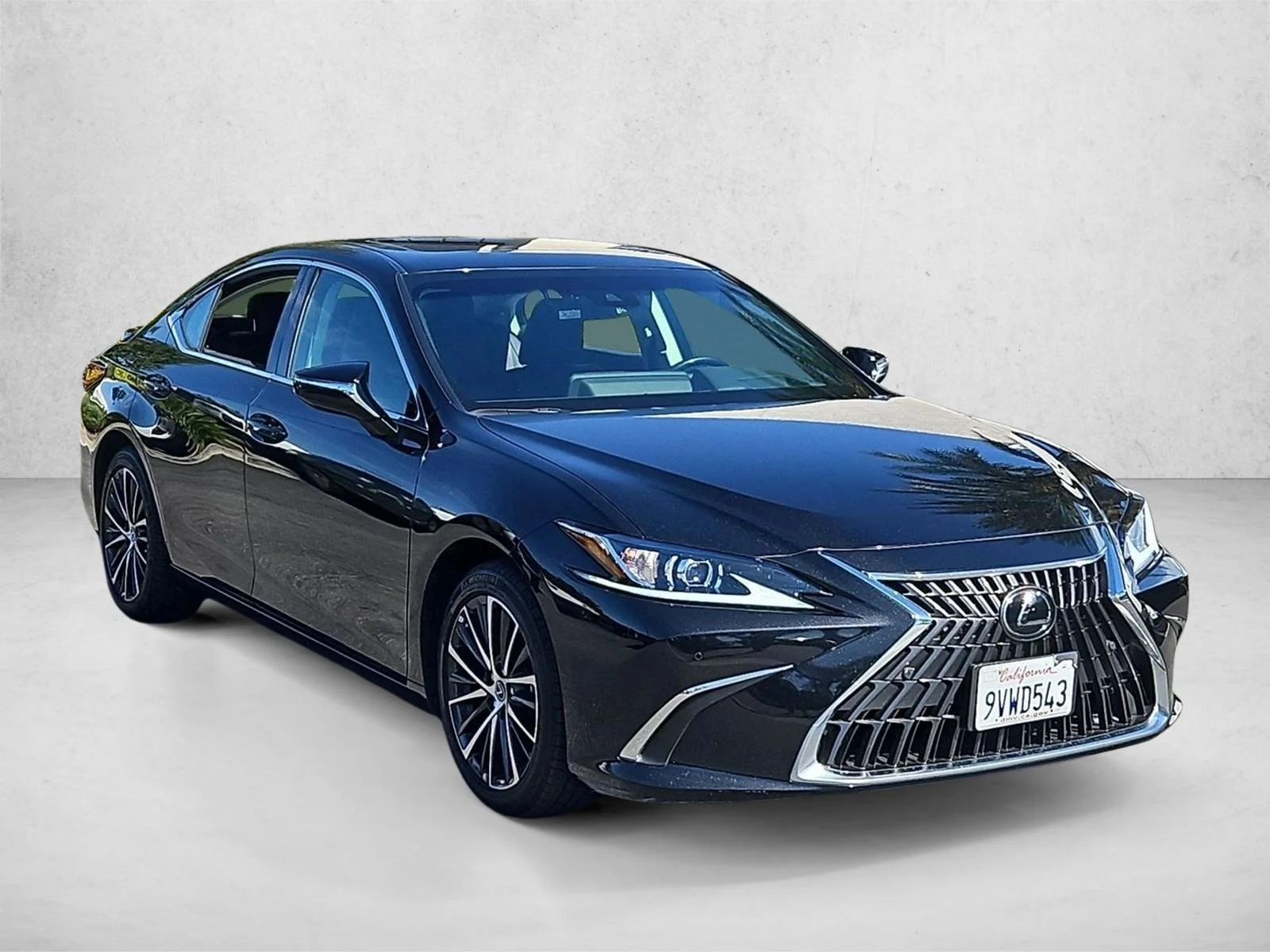 Certified Used 2025 Caviar Lexus ES 300h image 3
