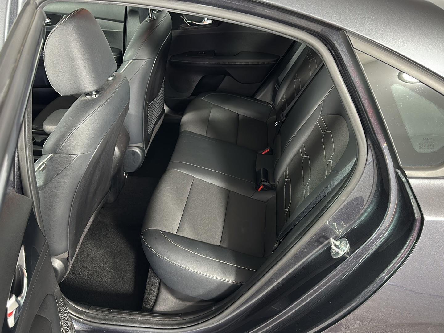 Used 2023 Gravity Gray Kia GT-Line image 8