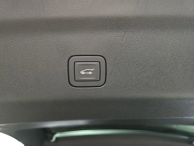 2026 Chevrolet Tahoe Premier - Photo 15