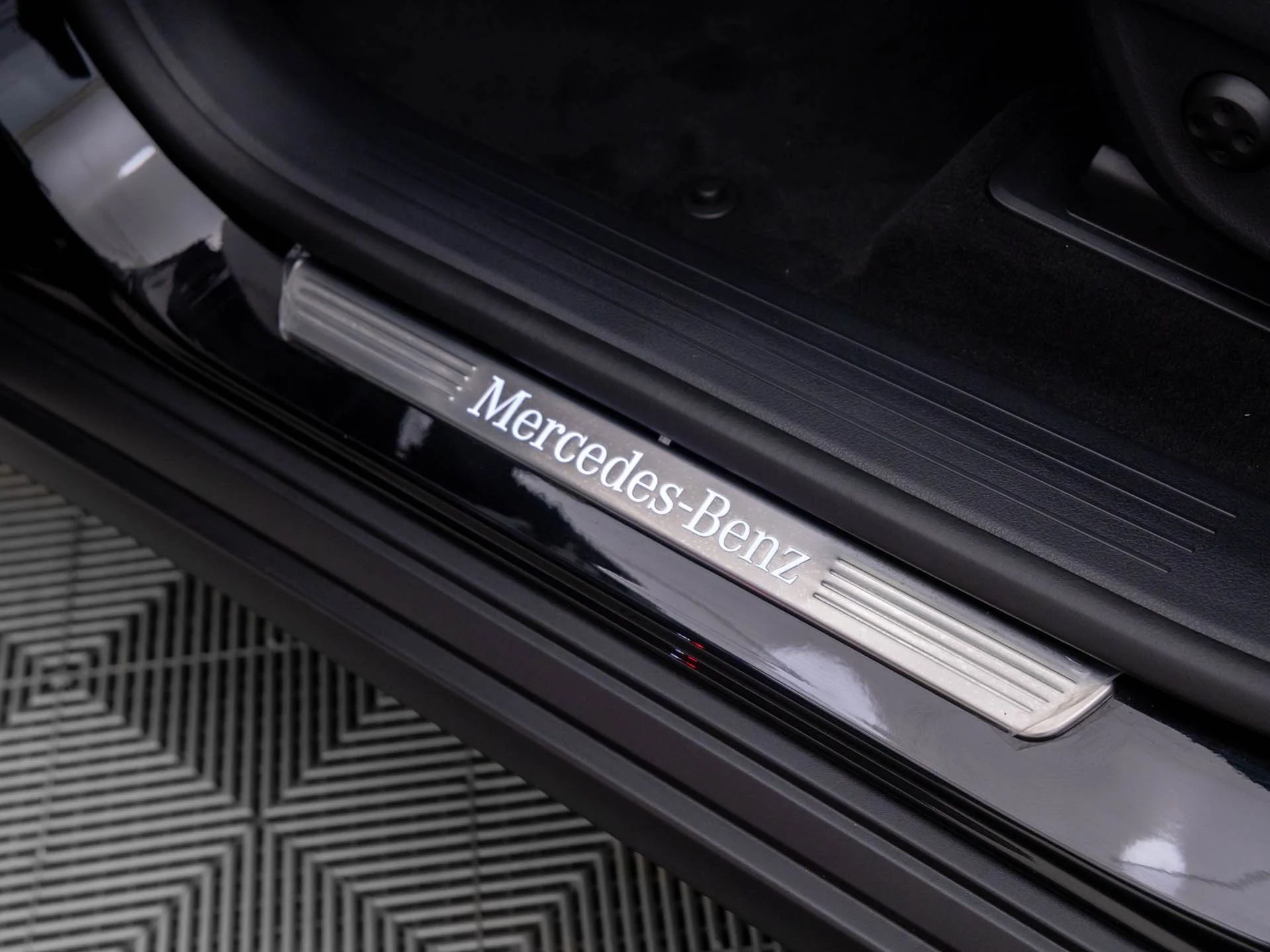 New 2026 Black Mercedes-Benz GLE 350 image 14