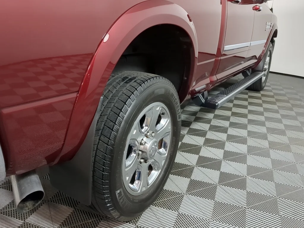 Used 2018 Red Ram Laramie image 8