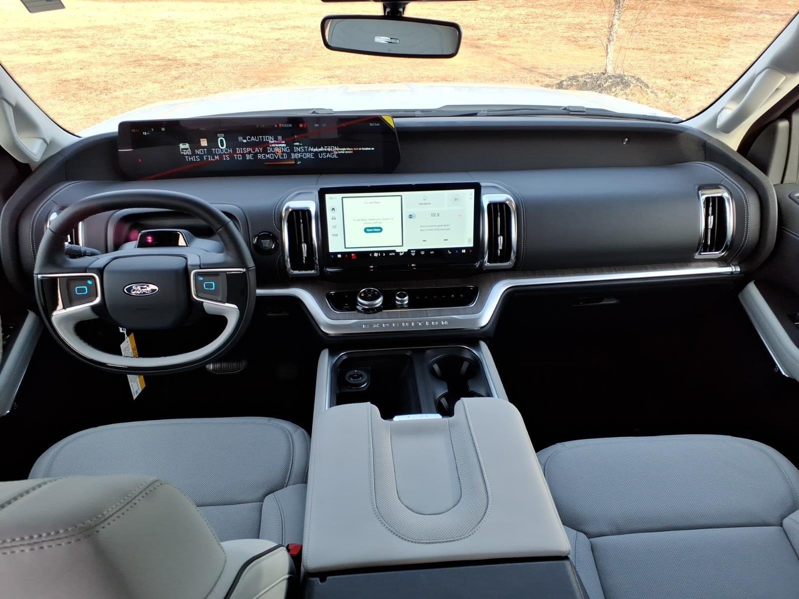 New 2025 Star White Metallic Tri-Coat Ford Platinum® MAX image 32