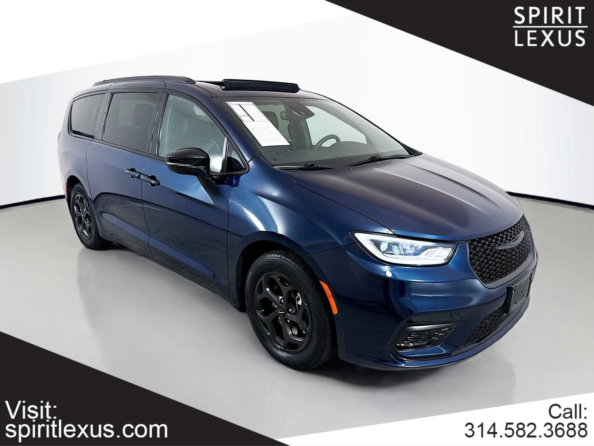 2024 Chrysler Pacifica Hybrid Select Premium S-Appearance PHEV's photo