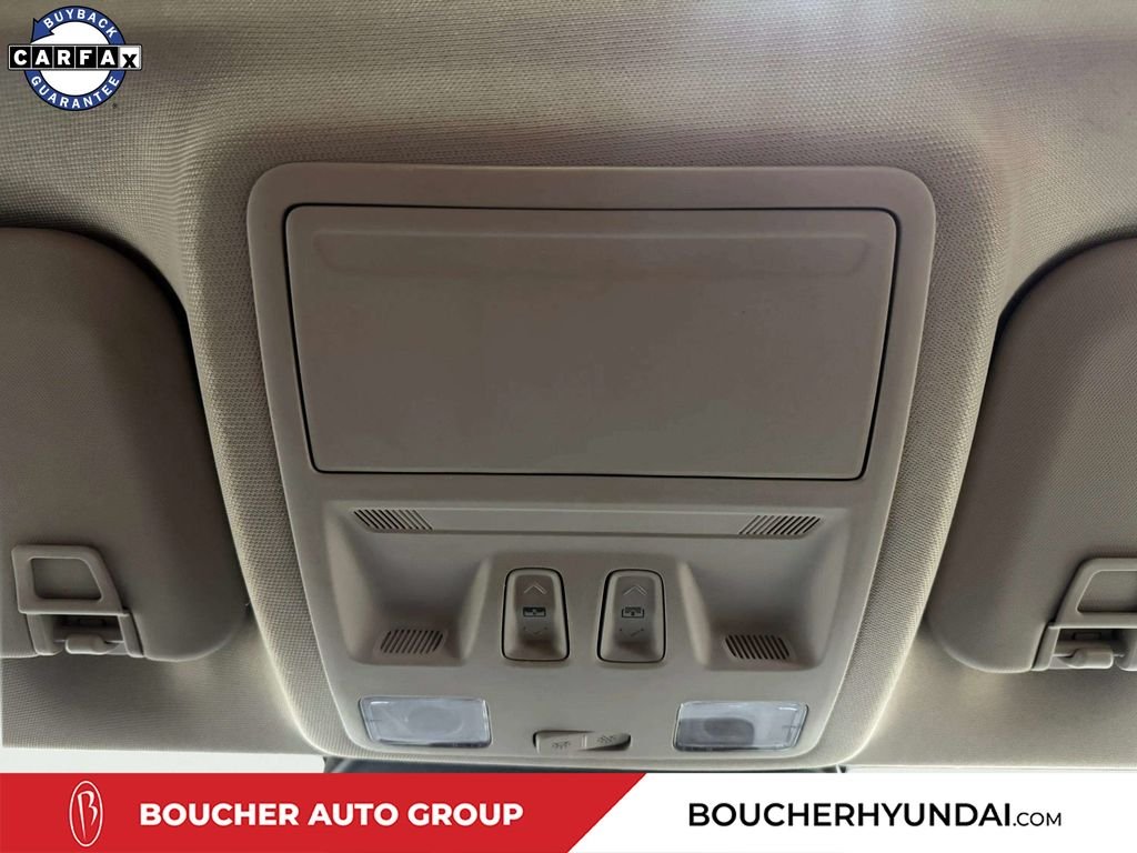 Used 2020 White Metallic Ford SEL image 22
