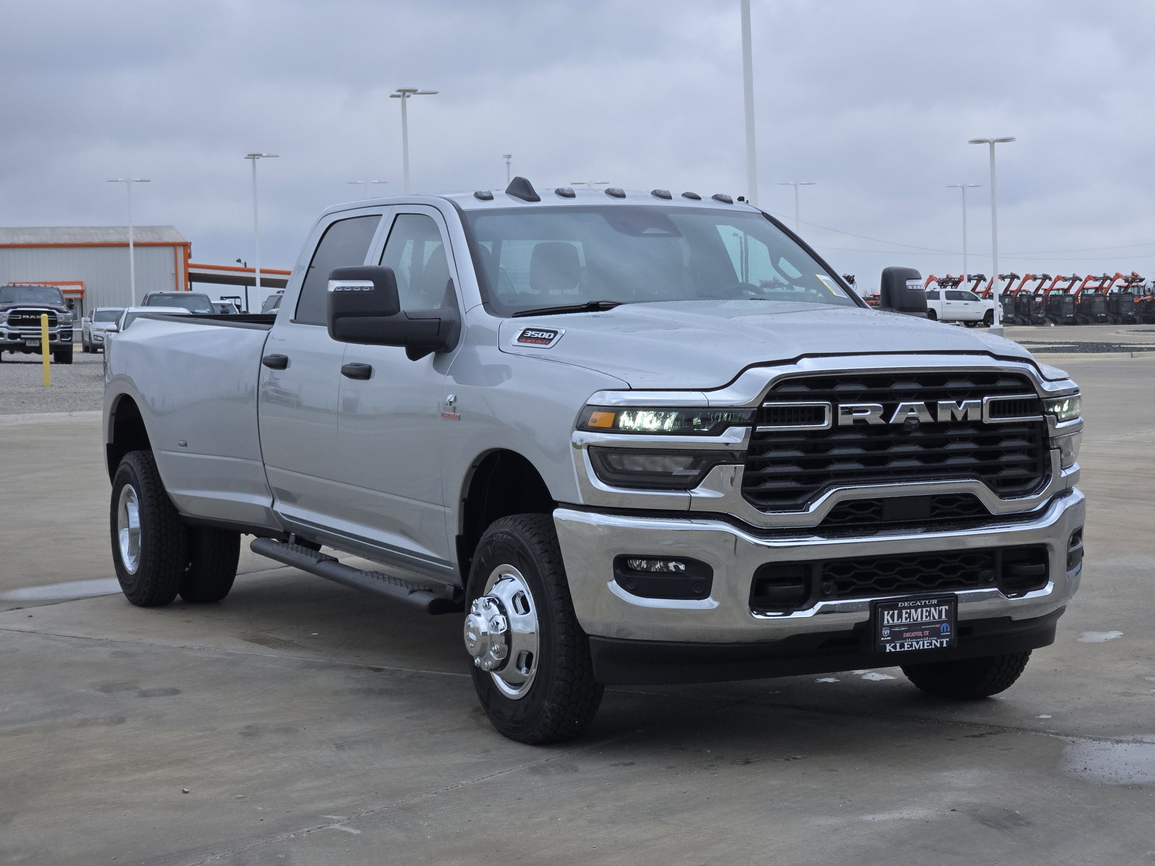 New 2026 Silver-Zynith Exterior Paint RAM Tradesman image 3