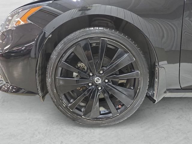 Used 2022 Black Nissan 2.5 SR image 23
