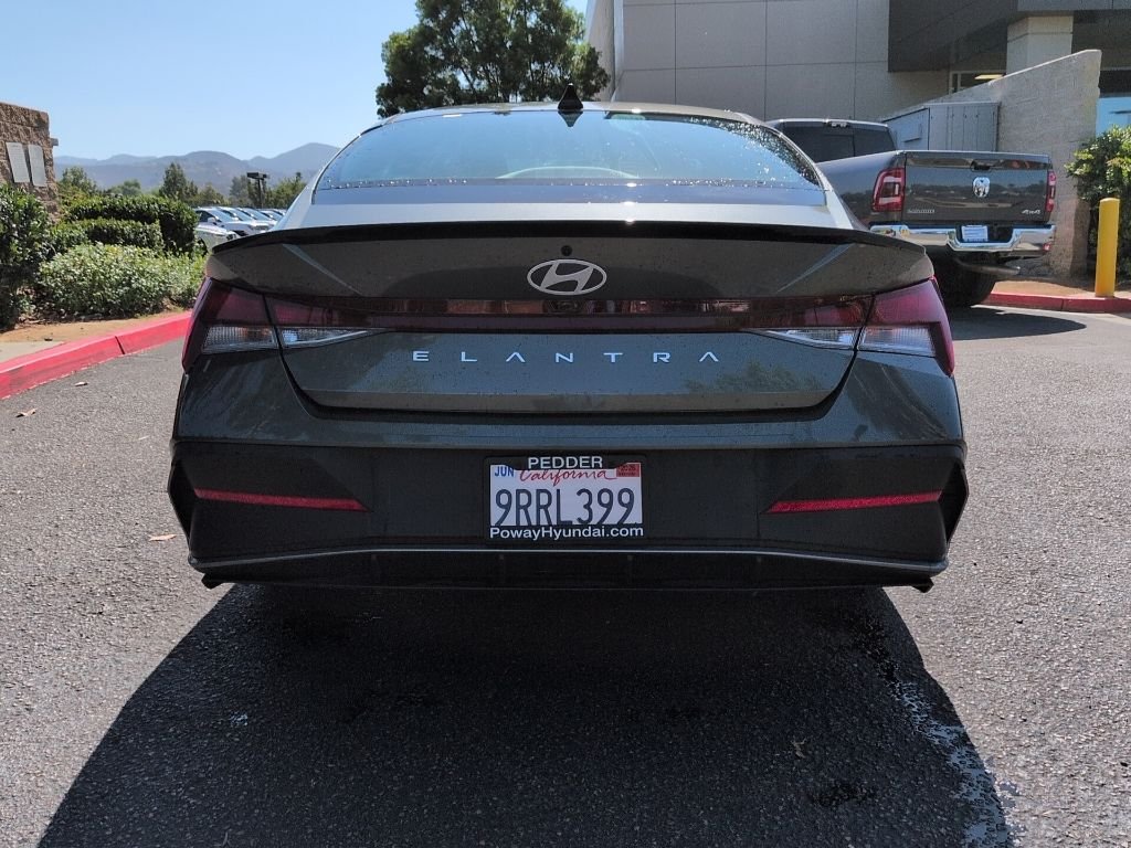Certified Used 2025 Gray Hyundai SEL Sport image 6