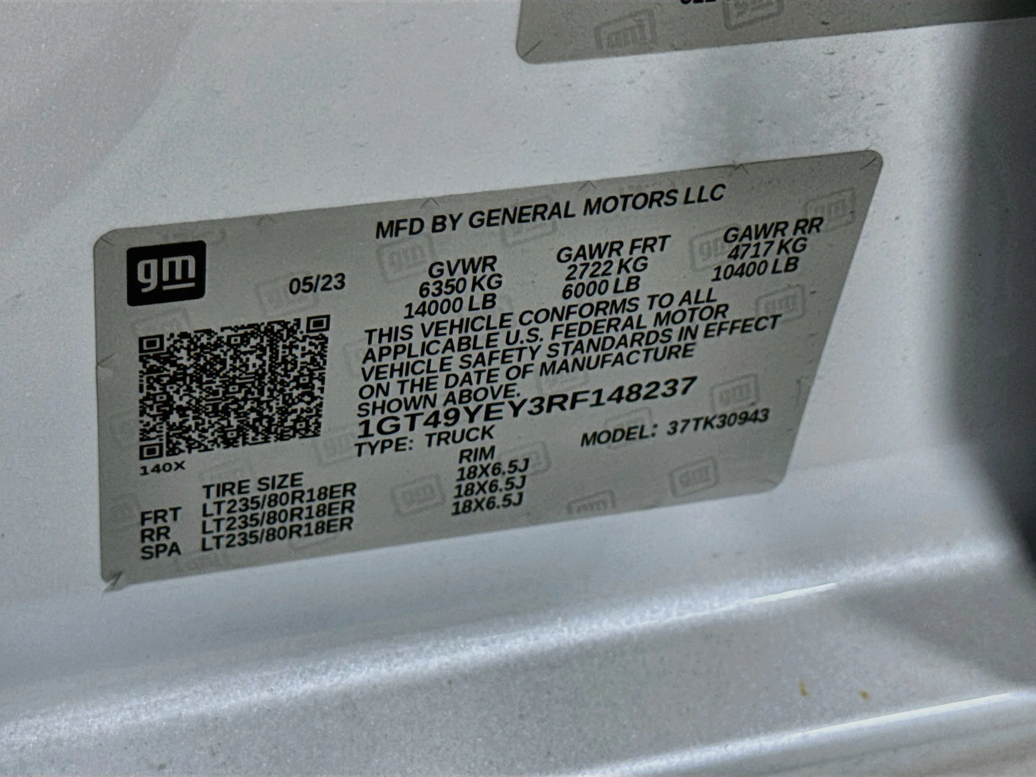 Used 2024 White GMC Denali Ultimate image 34