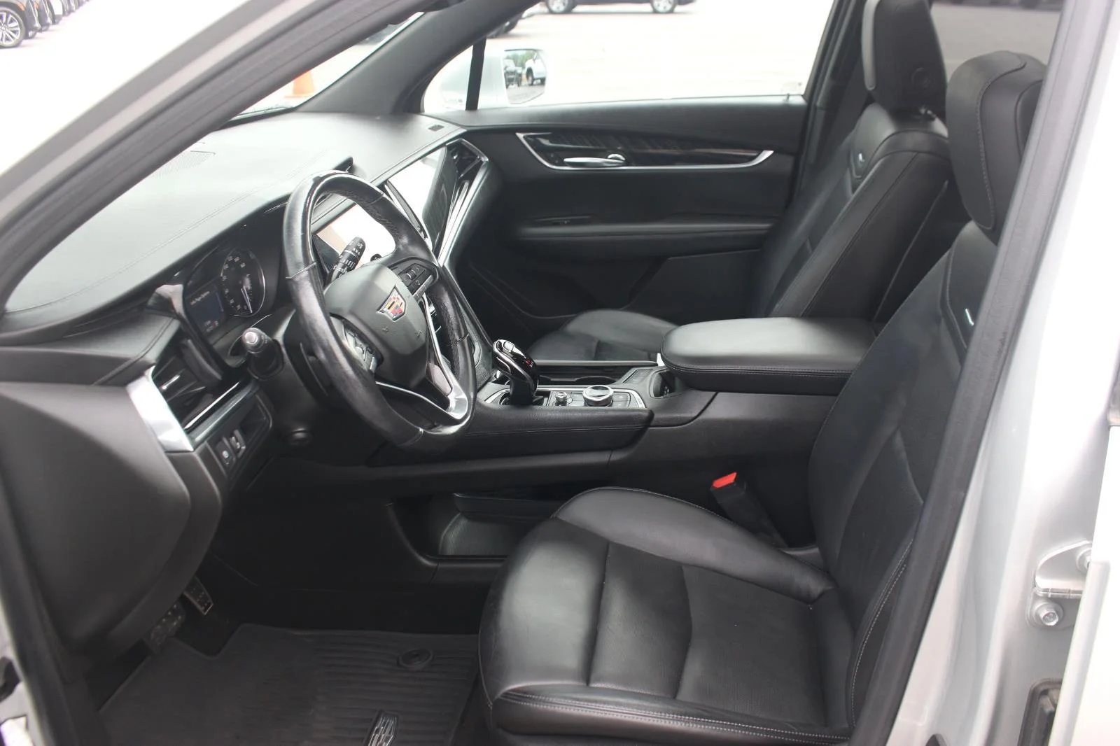 Used 2020 RADIANT SILVER METALLIC Cadillac AWD Premium Luxury image 16