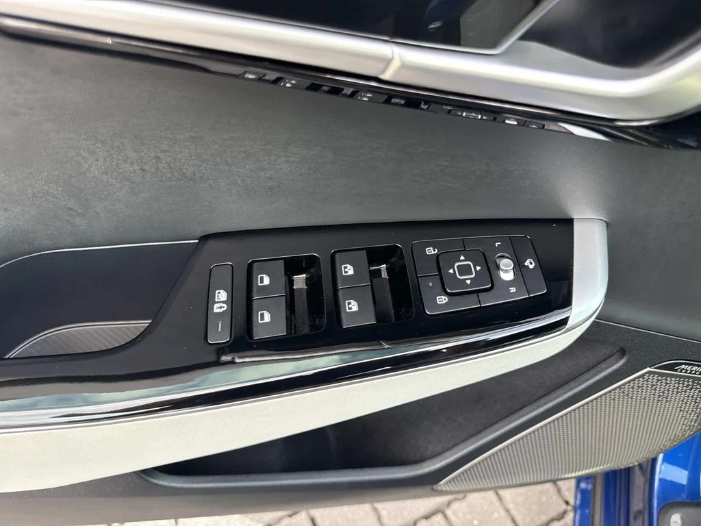 Used 2024 Blue Kia GT-Line image 17