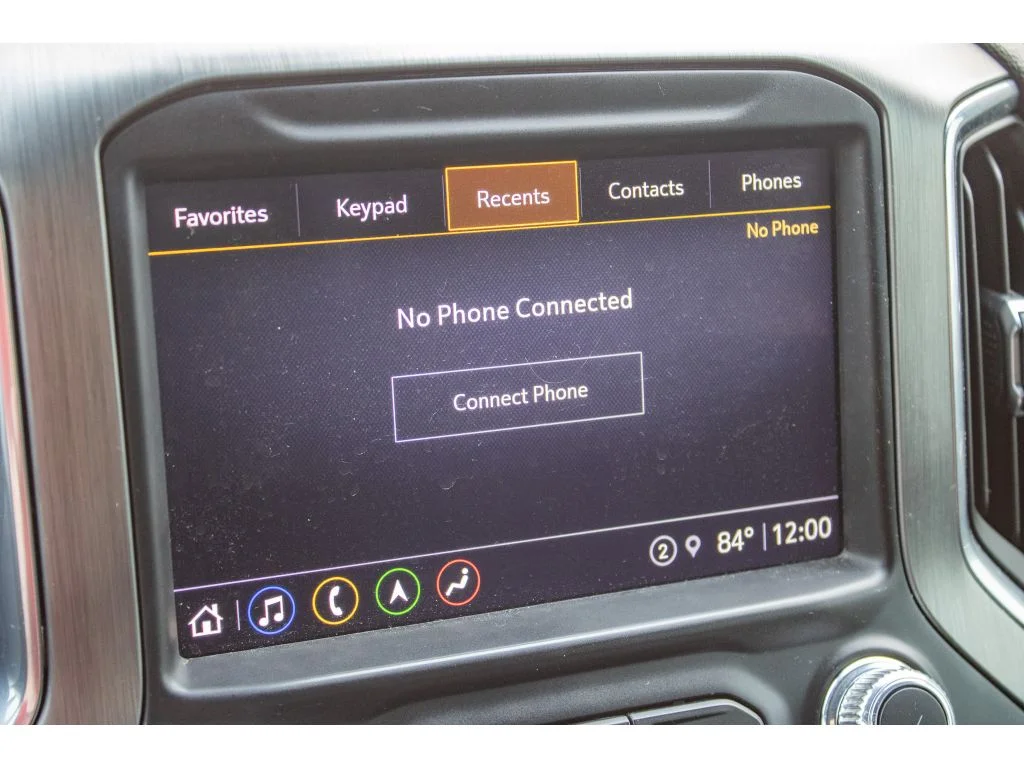 Used 2021 White Frost Tricoat GMC Denali image 45