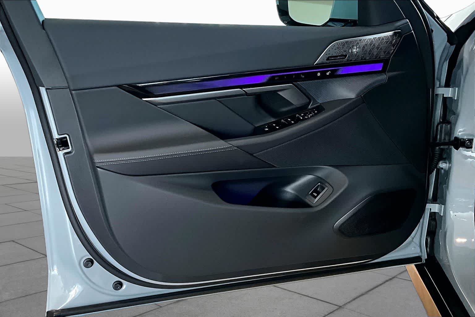 2026 BMW i5 40 - Photo 10