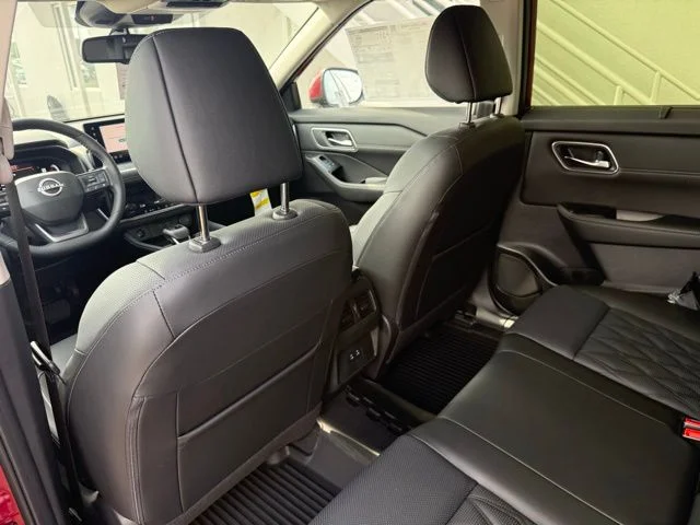 New 2026 Scarlet Ember Tintcoat Nissan Platinum image 20