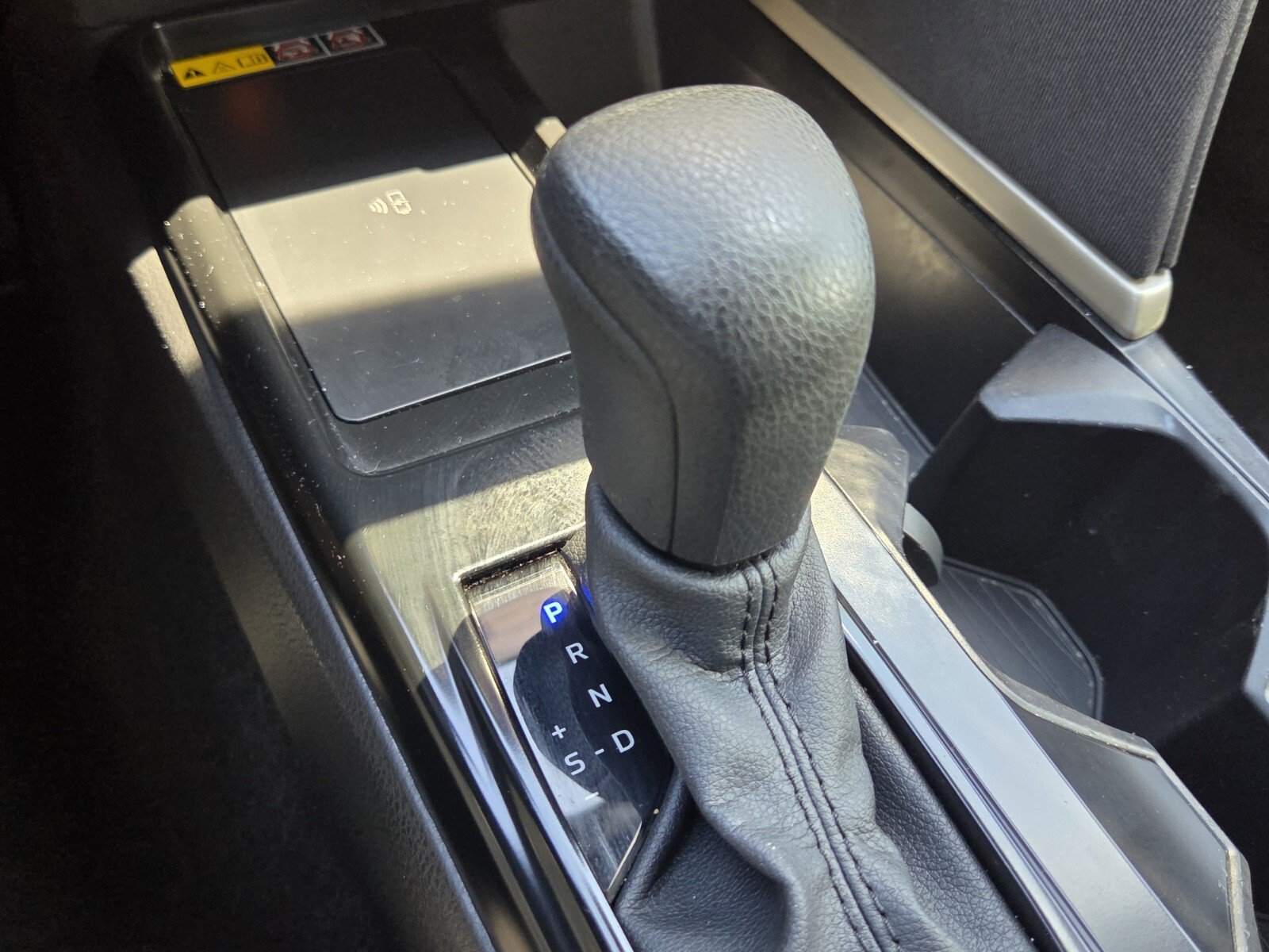 Used 2025 Underground Toyota LE image 15