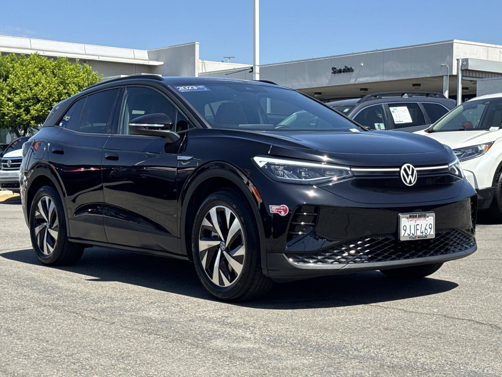 Certified Used 2023 Deep Black Pearl Volkswagen Pro image 7