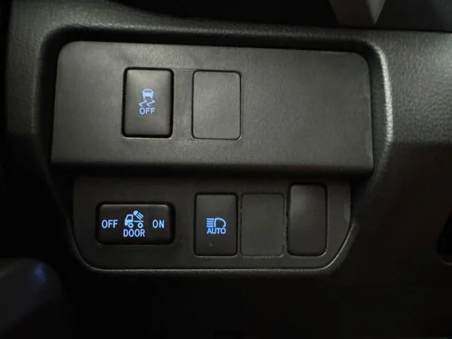 Used 2023 Black Toyota SR5 image 18