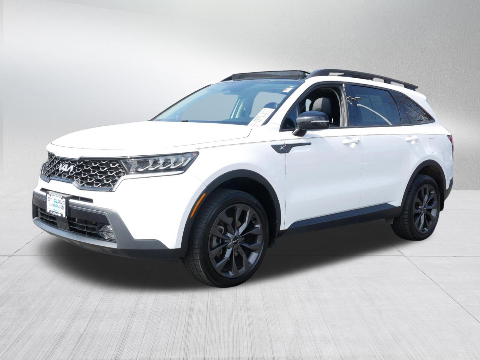 Used 2023 Glacial White Pearl Kia X-Line EX image 3