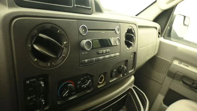 Used 2012 Oxford White Ford XLT image 14