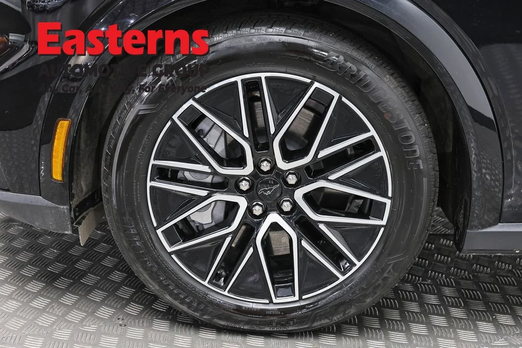 Used 2025 Black Ford Premium image 34