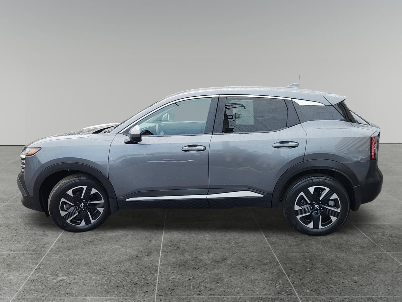 Used 2025 Gun Metallic Nissan SV image 4