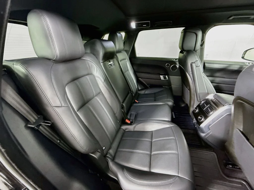 Used 2020  Land Rover HSE Dynamic image 27
