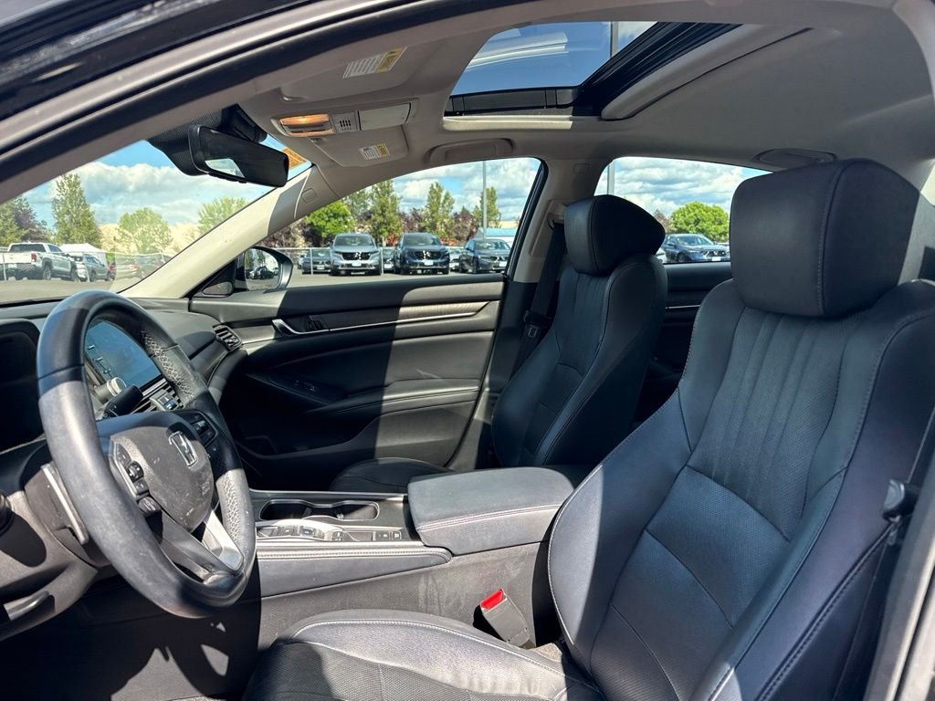 Used 2018 Crystal Black Pearl Honda EX-L 2.0T image 9