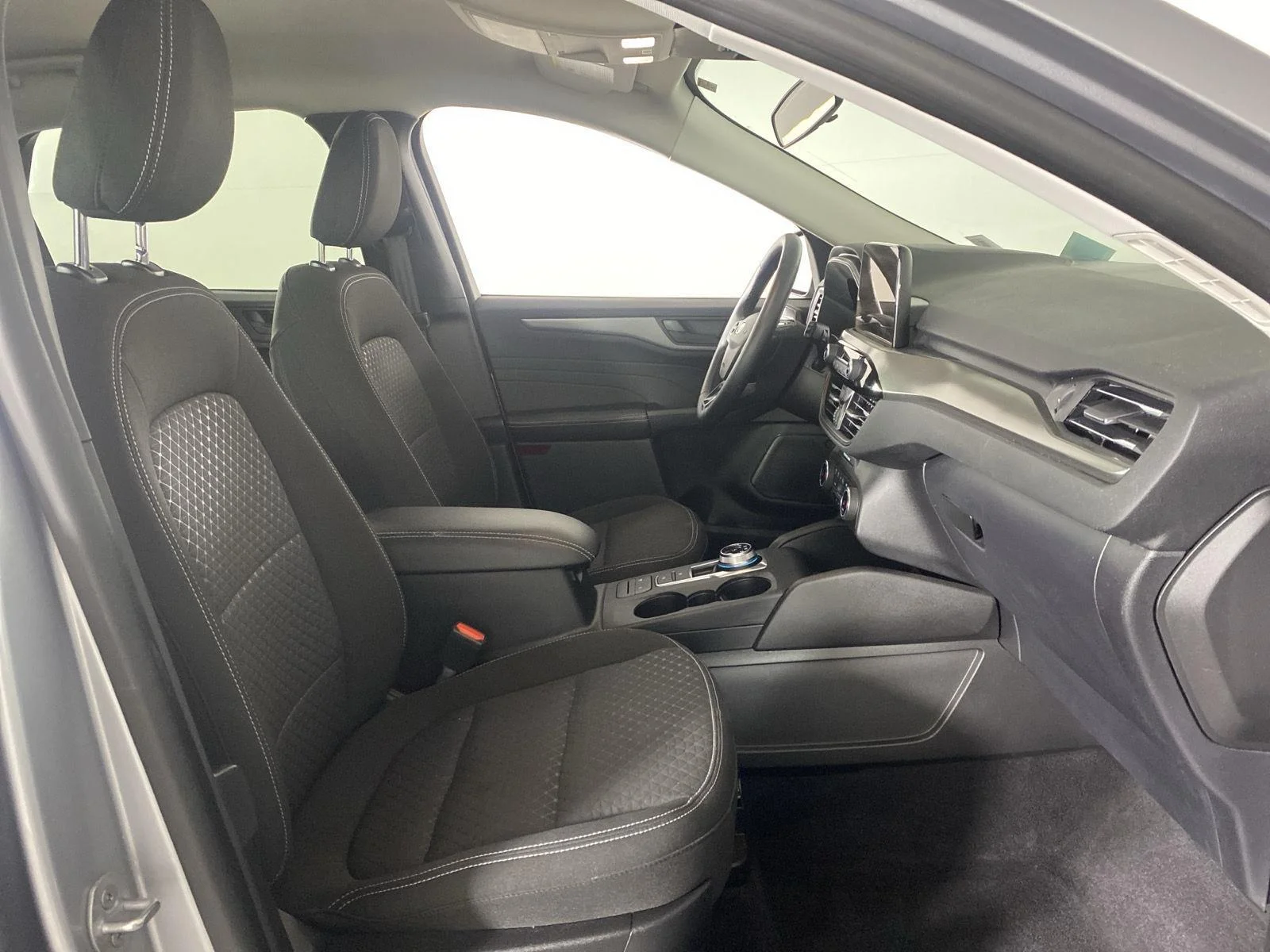 Used 2023 Iconic Silver Ford Active image 26