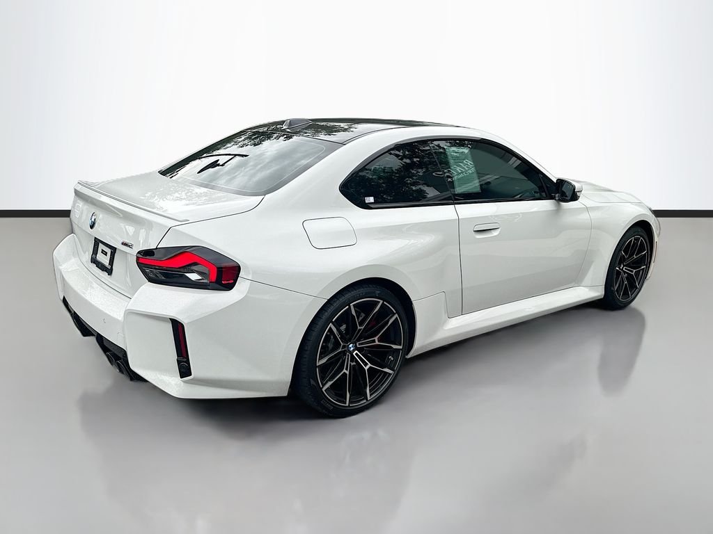 Used 2026 Alpine White BMW Base image 5
