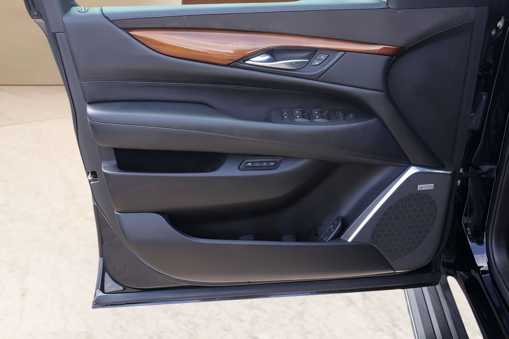 Used 2016 BLACK RAVEN Cadillac Premium Collection image 23