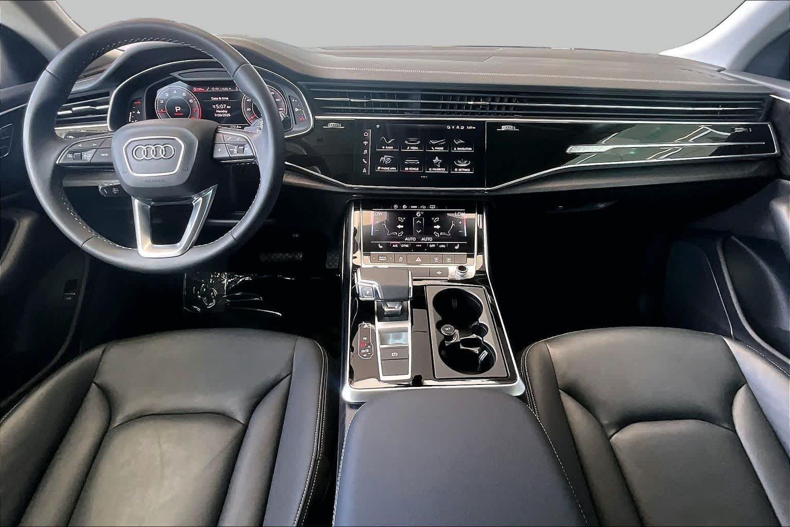 Used 2023  Audi Premium image 13