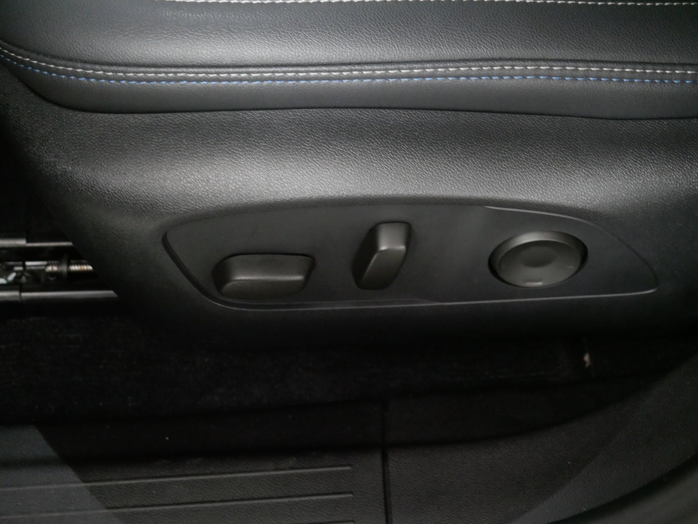 2024 Chevrolet Equinox EV LT - Photo 20