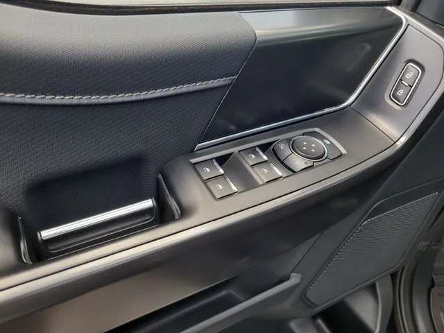 Used 2024 Blue Ford XLT image 17