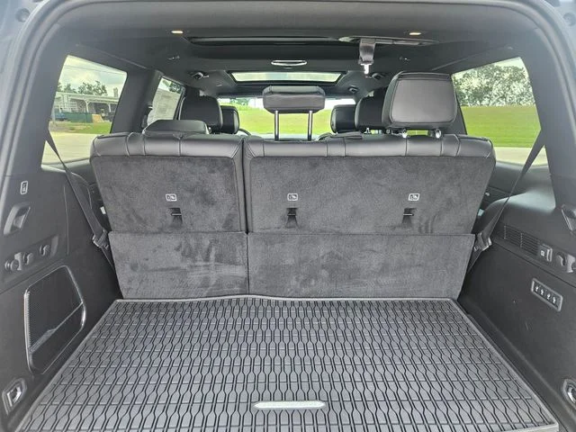 New 2026 Baltic-Gray Metallic Clear-Coat Exterior Paint Jeep Upland image 23