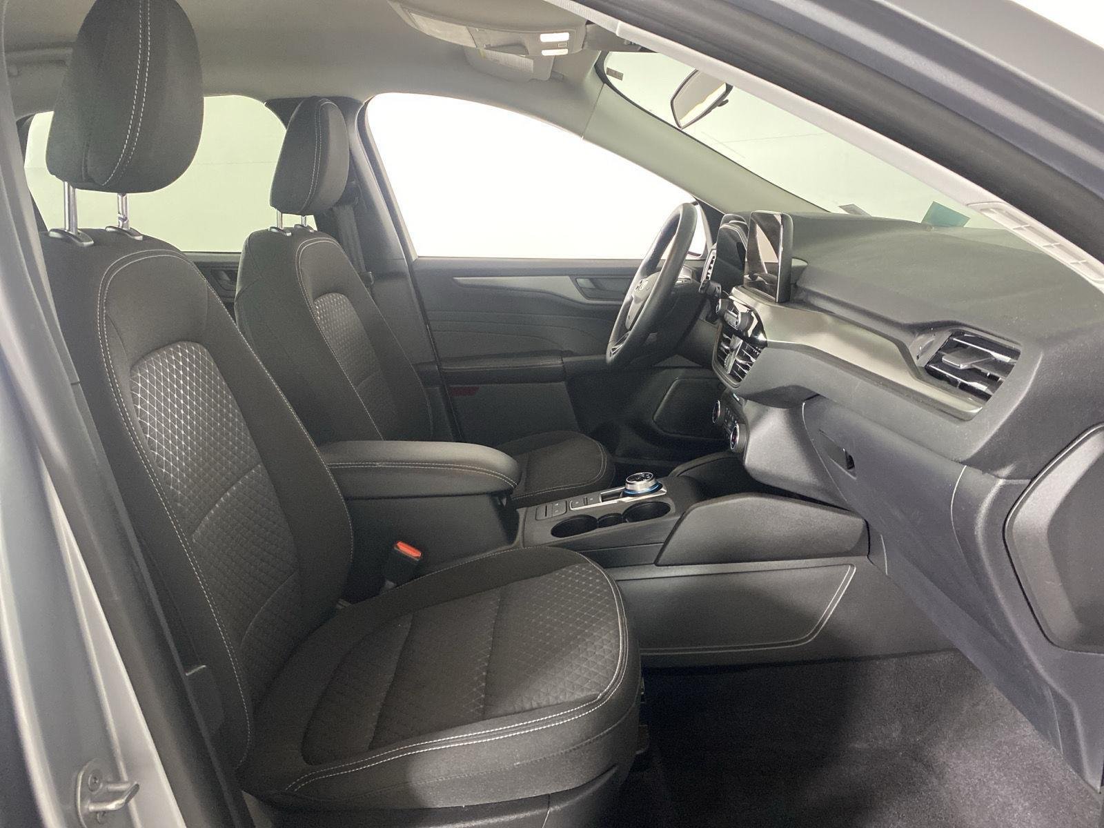 Used 2023 Iconic Silver Ford Active image 26