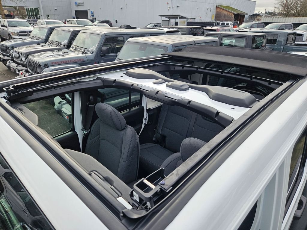 2026 Jeep Wrangler 4-Door Willys - Photo 32