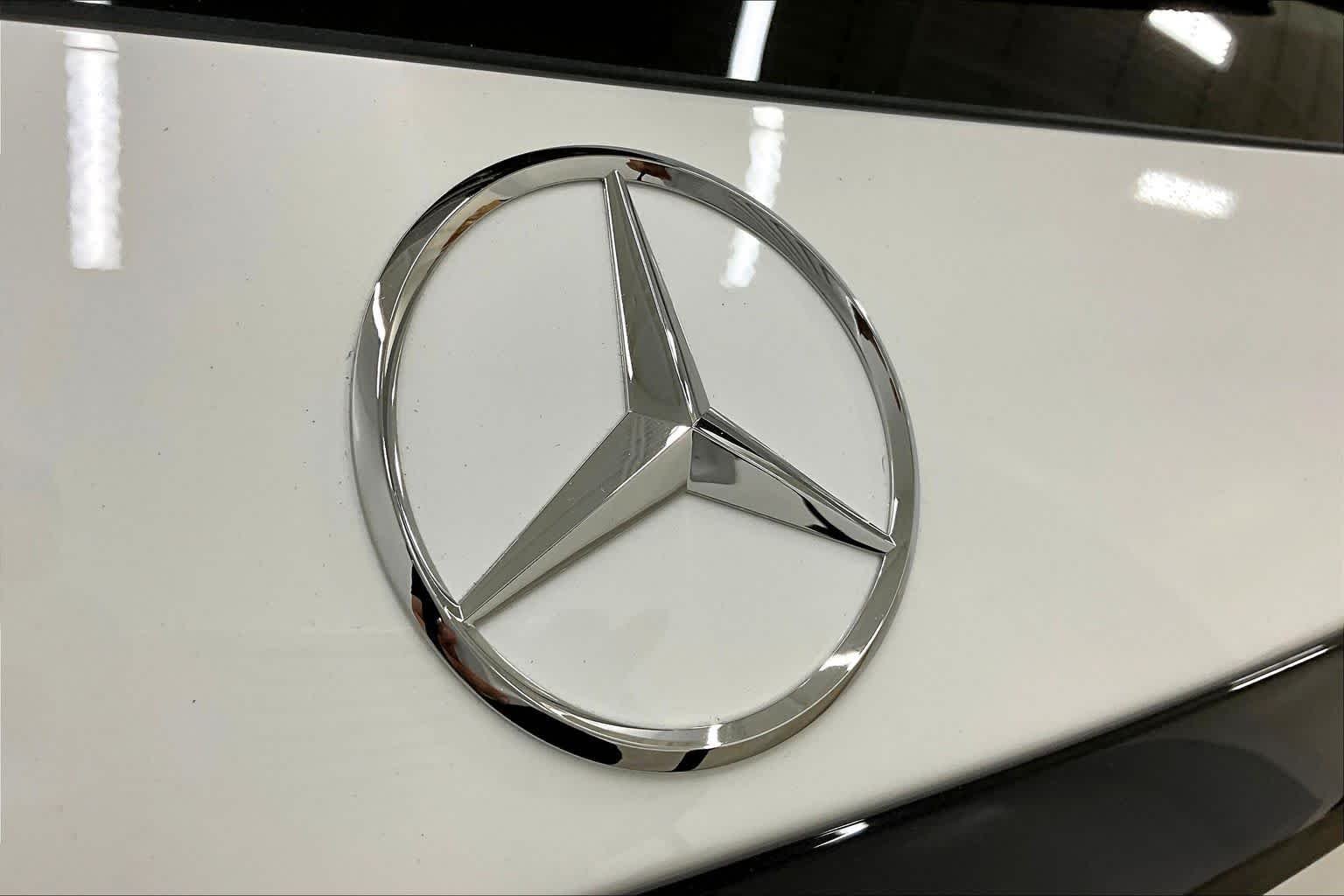 New 2026 Polar White Mercedes-Benz AMG® GLC 43 image 15