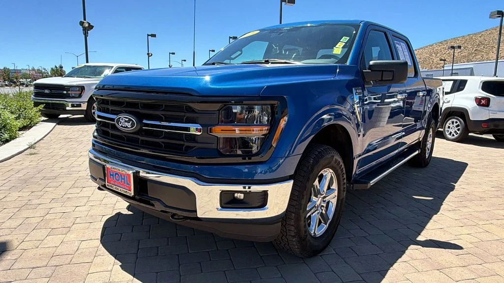 Used 2025 Blue Metallic Ford XLT image 7