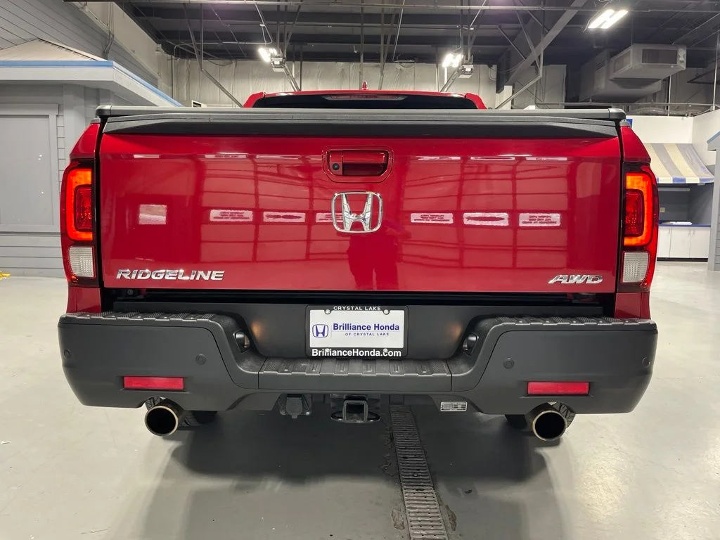 Certified Used 2022 Radiant Red Metallic II Honda RTL-E image 6