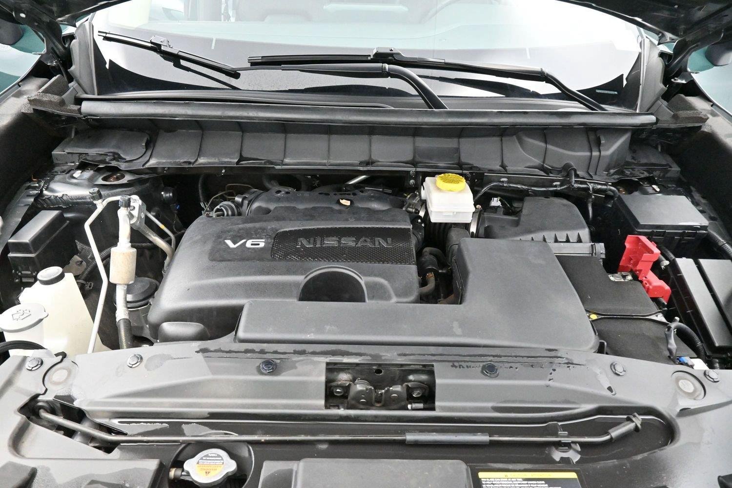 Used 2022 Green Nissan SL image 43