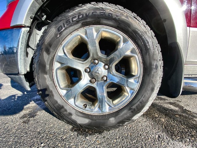Used 2014 Flame Red Clearcoat Ram Laramie image 10