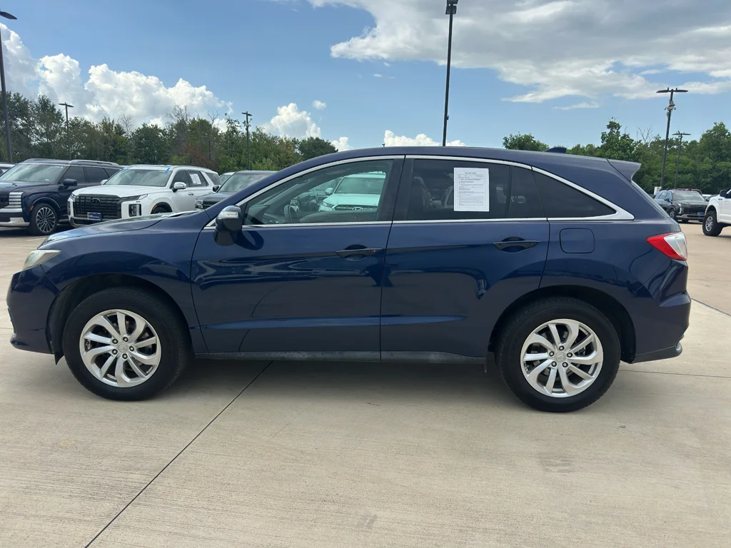 Used 2017 Fathom Blue Pearl Acura w/Technology Pkg image 8