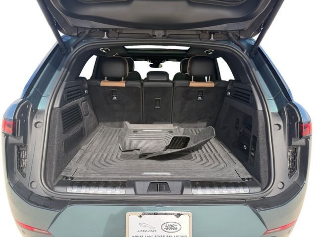 Certified Used 2025 Green Land Rover Dynamic SE image 18