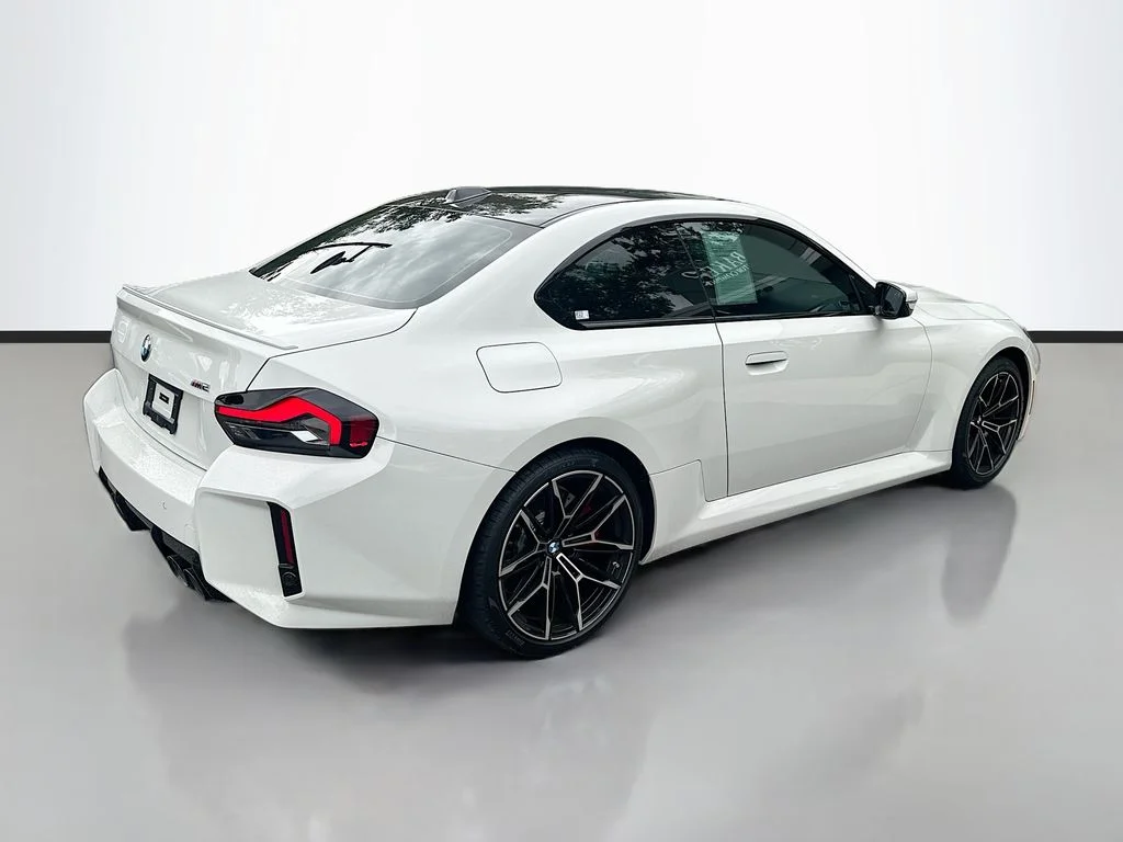 Used 2026 Alpine White BMW Base image 5