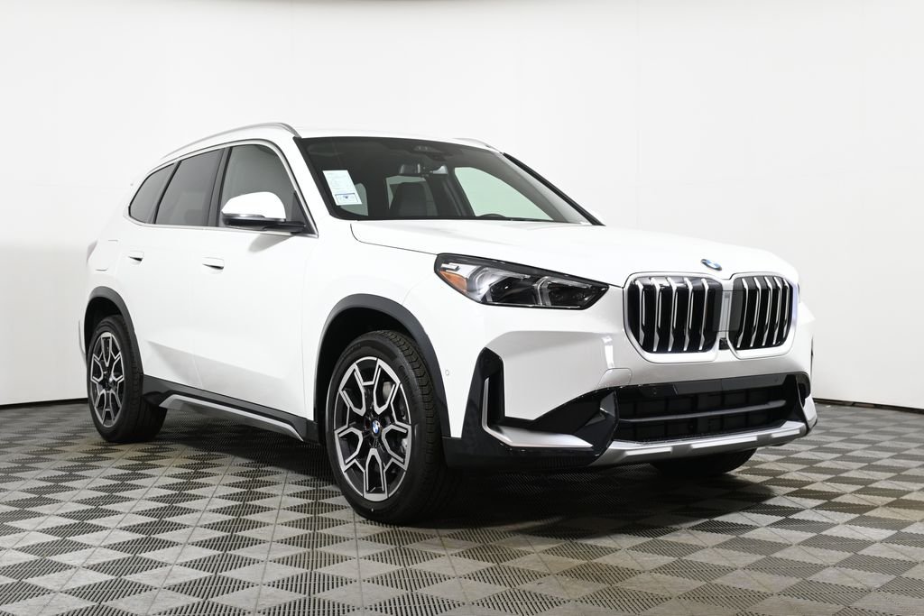 Used 2026 Alpine White BMW xDrive28i image 9