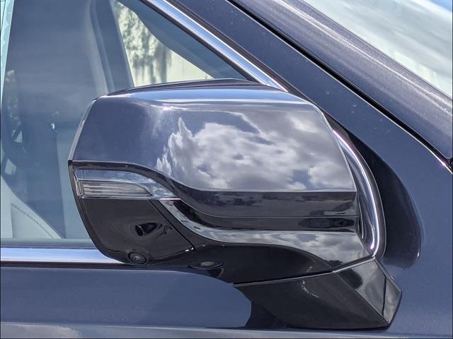 2026 GMC Yukon Denali - Photo 11
