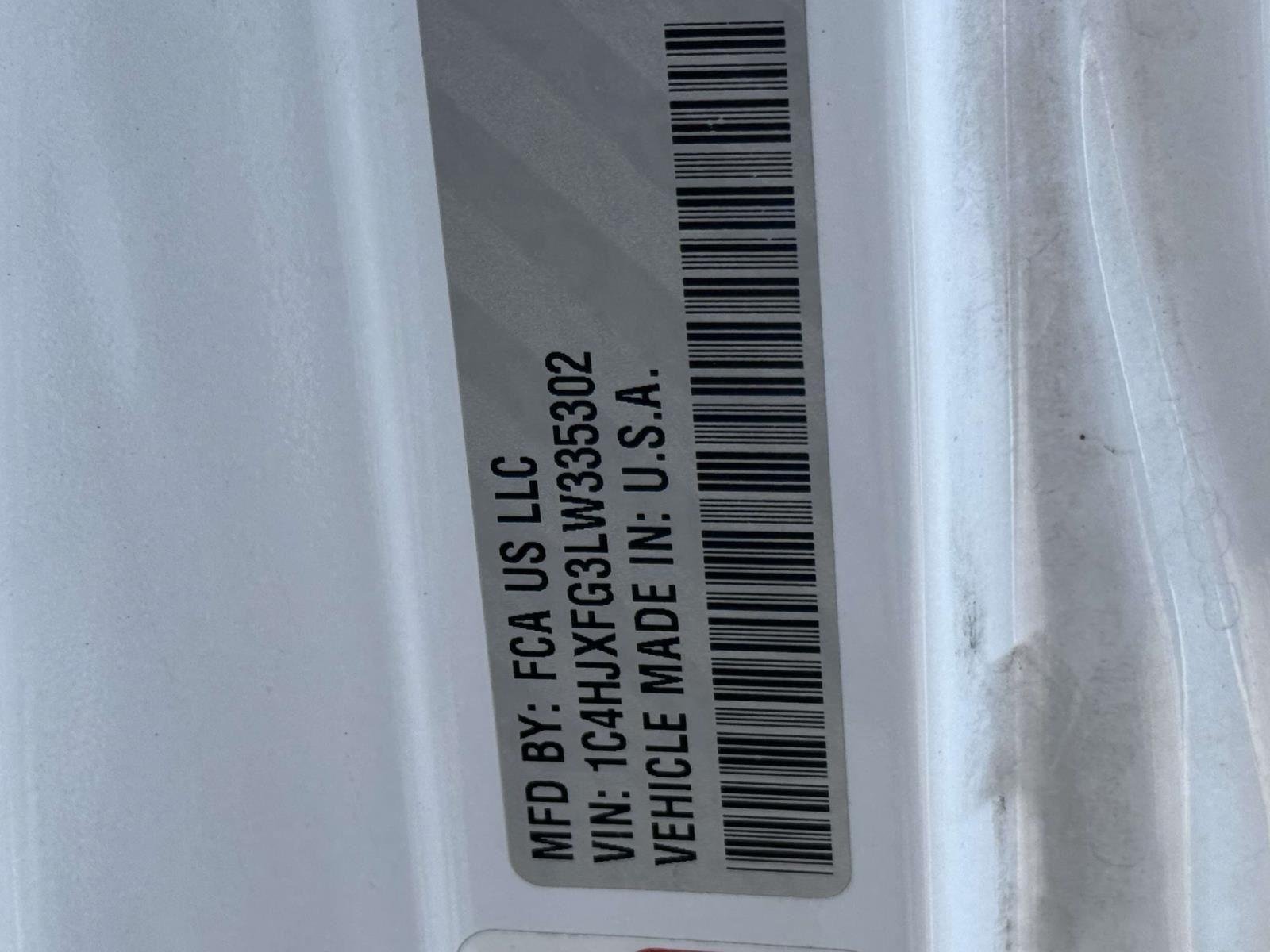 Used 2020 Bright White Clearcoat Jeep Rubicon image 29