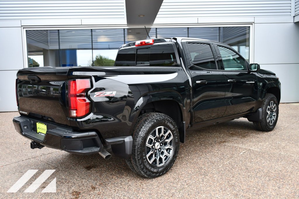 2026 Chevrolet Colorado Z71 - Photo 8