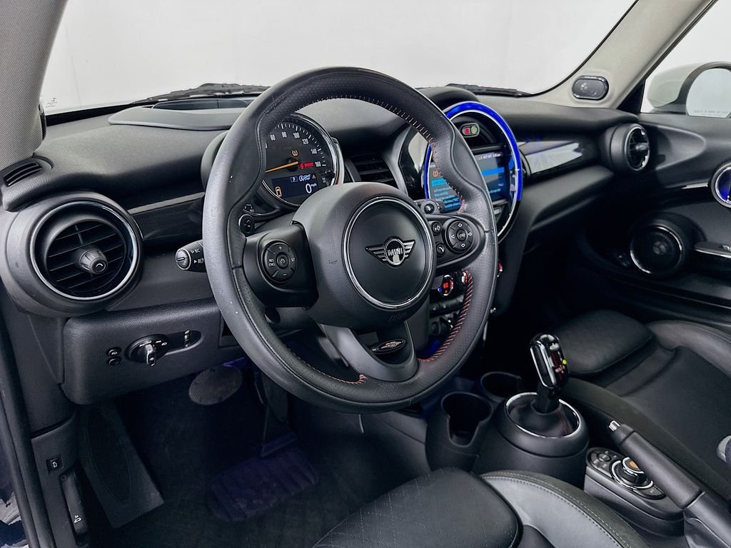 Used 2020 Black MINI Iconic image 9